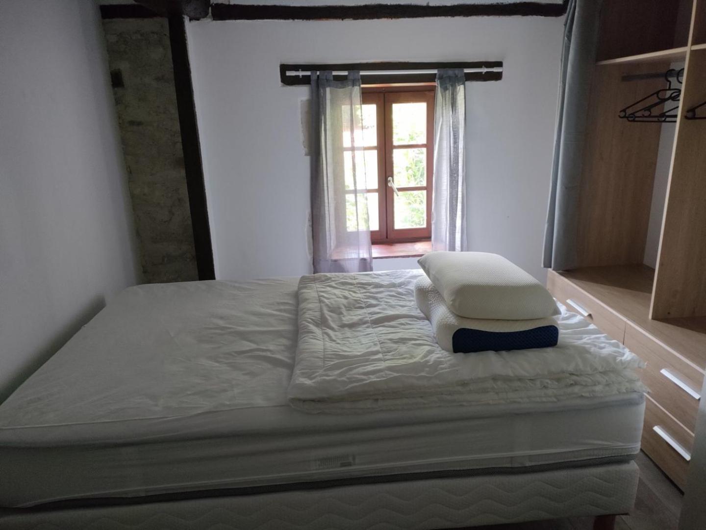 Chateau Le Puybelliard Bed and Breakfast Chantonnay Exteriör bild